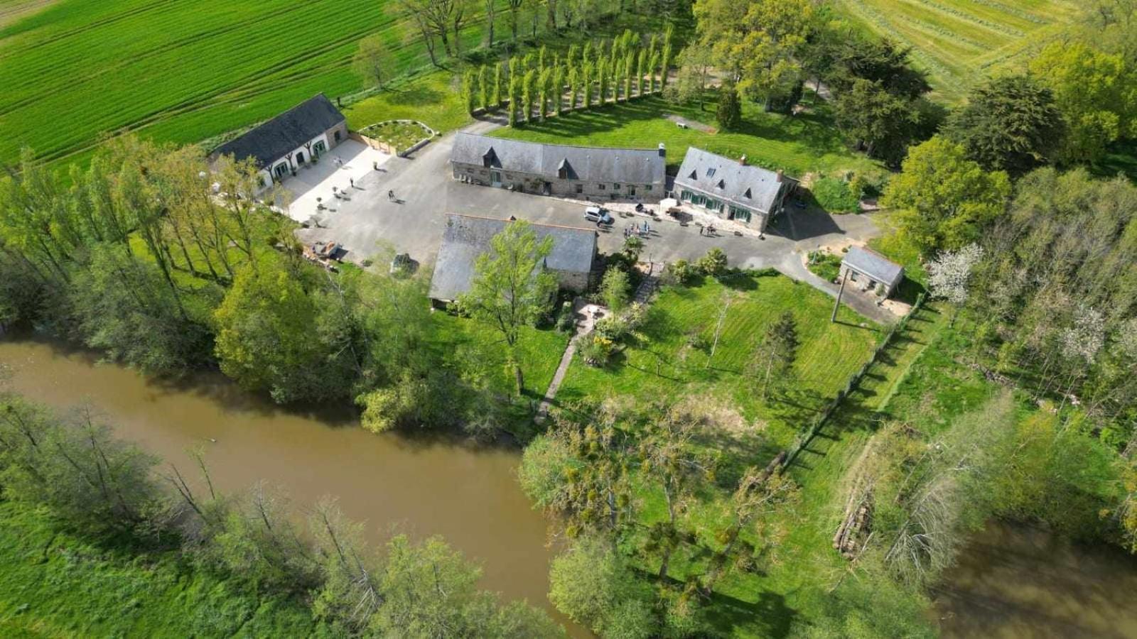 Le Gite De L'Ecurie Forges-la-Foret Exterior foto